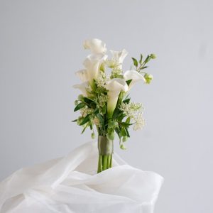 White Calla Lily Minimal Bridal Bouquet